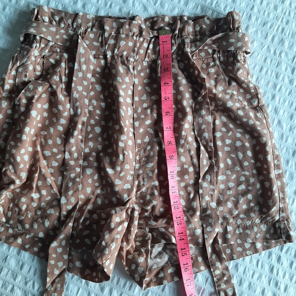 THREAD & SUPPLY 🧵 High Waisted Paper Bag Shorts, Size Large, NWT - Picture 9 of 10